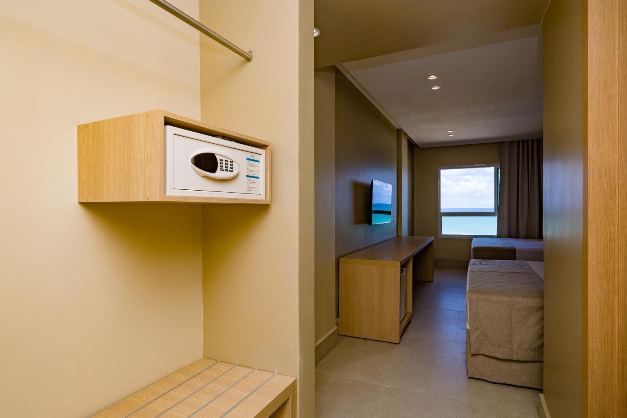 Costeira Palace Hotel 4*